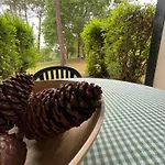 Joli Au Golf Apartamento *